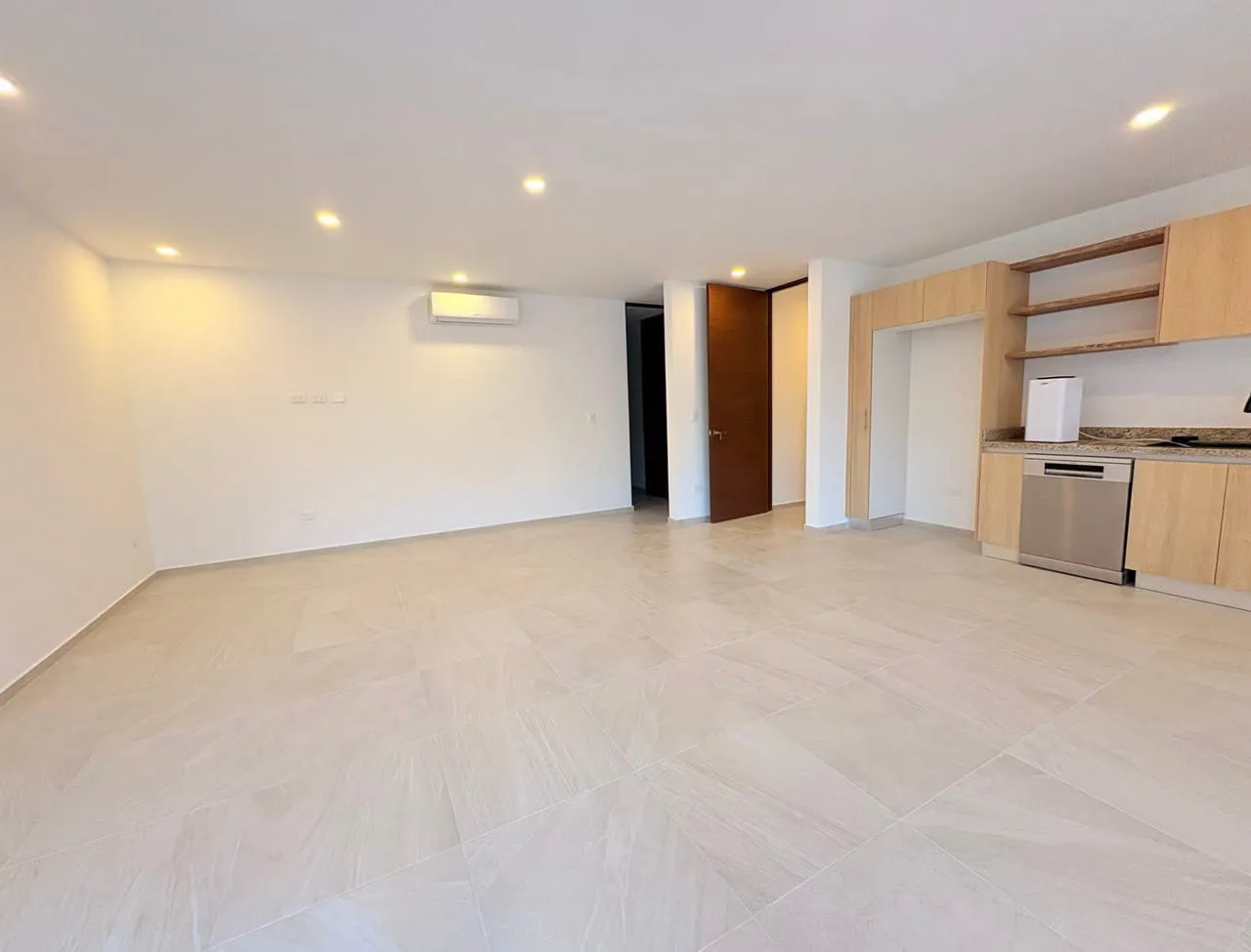 Casa 3 Recamaras en Renta en Senderos Norte Playa del Carmen | Sin Muebles
