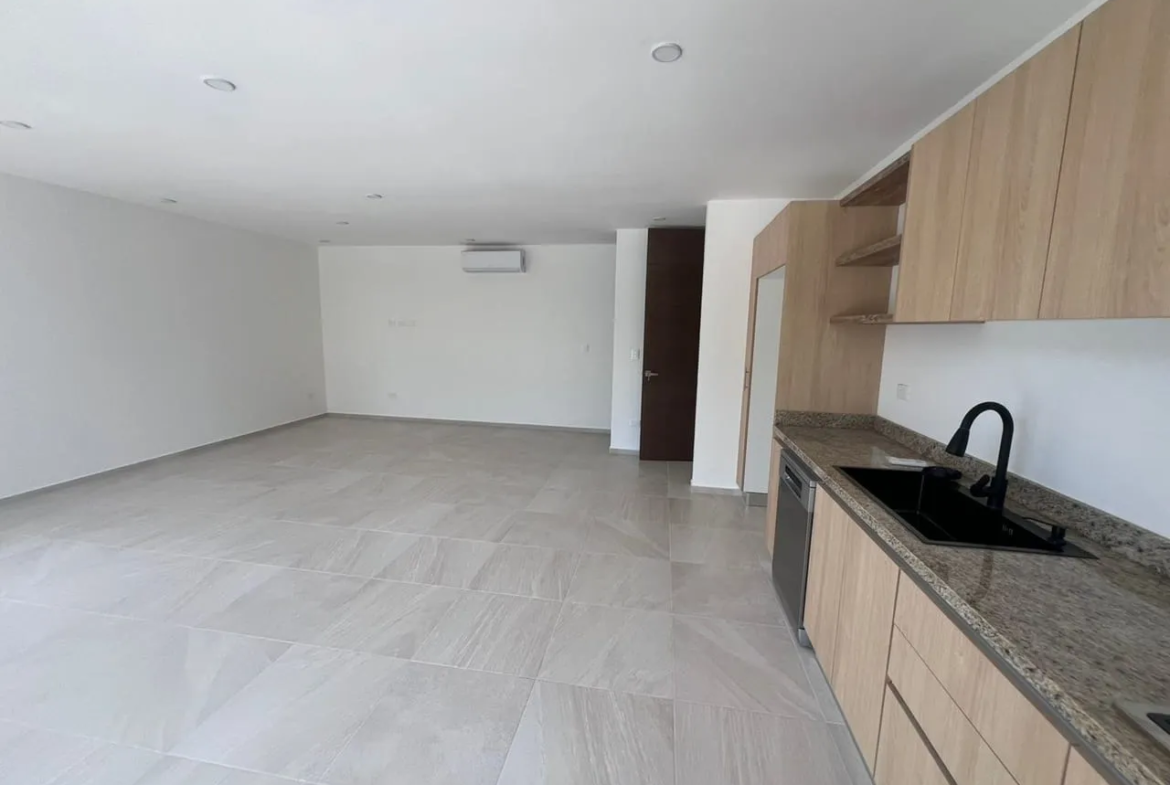 Casa 3 Recamaras en Renta en Senderos Norte Playa del Carmen | Sin Muebles