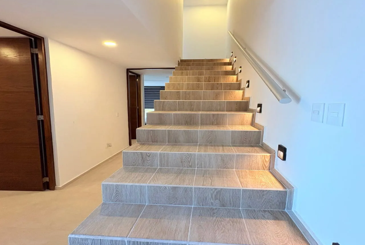 Casa 3 Recamaras en Renta en Senderos Norte Playa del Carmen | Sin Muebles