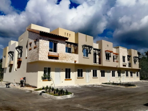 Casa 2 Recamaras en Renta Sin Muebles en Jardines de Mayakoba | Privada Daimiel 1
