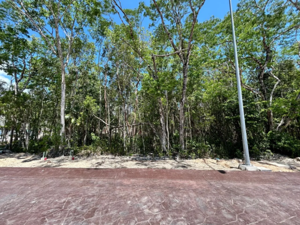 Lote Residencial en Venta | Senderos Poniente Playa del Carmen